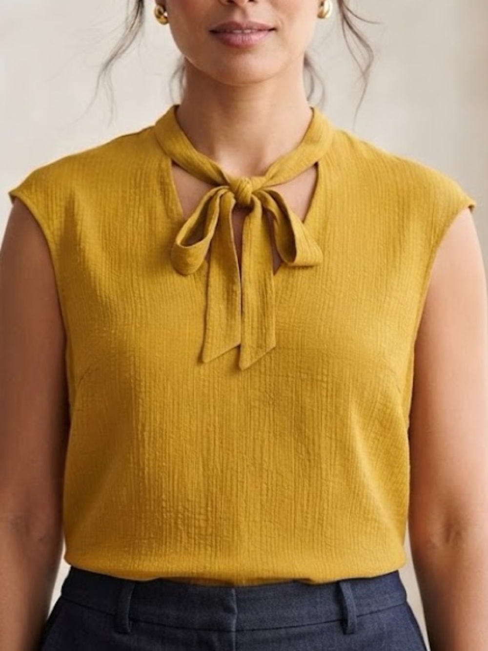 JNSQ Sleeveless Textured Tie-Front Top Ochre Gold Size S / 4